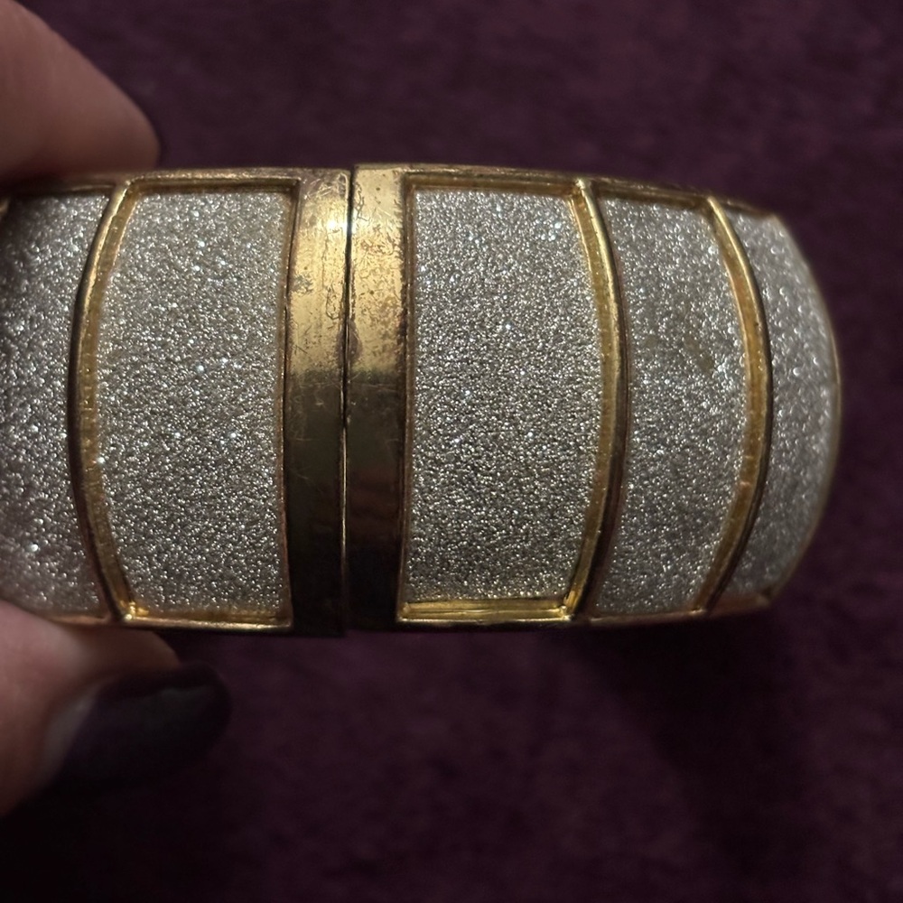 Glitter textured clasp bangle gold tone